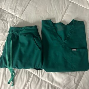 Hunter green XL technical collection figs